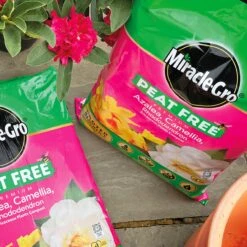Miracle-Gro Peat Free Azalea, Camelia & Rhododendron Compost 40L -Garden Tools Shop 119994 furtherimage 1