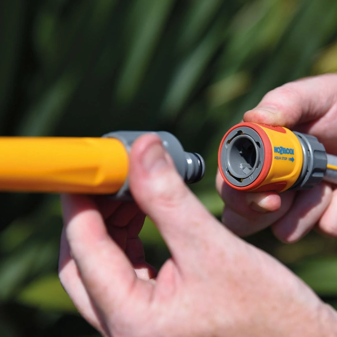 Hozelock AquaStop Connector 1/2" 4 Hozelock AquaStop Connector 1/2" - Image 2