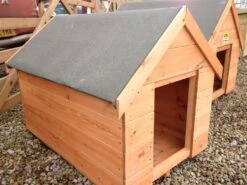 Dog Kennel - 4' X 3'