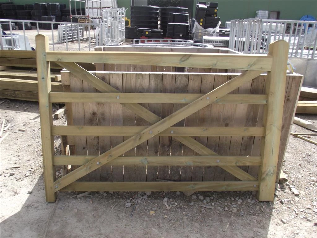 Wood Field Gate C2 6' 5 Bar 3 Wood Field Gate C2 6' 5 Bar